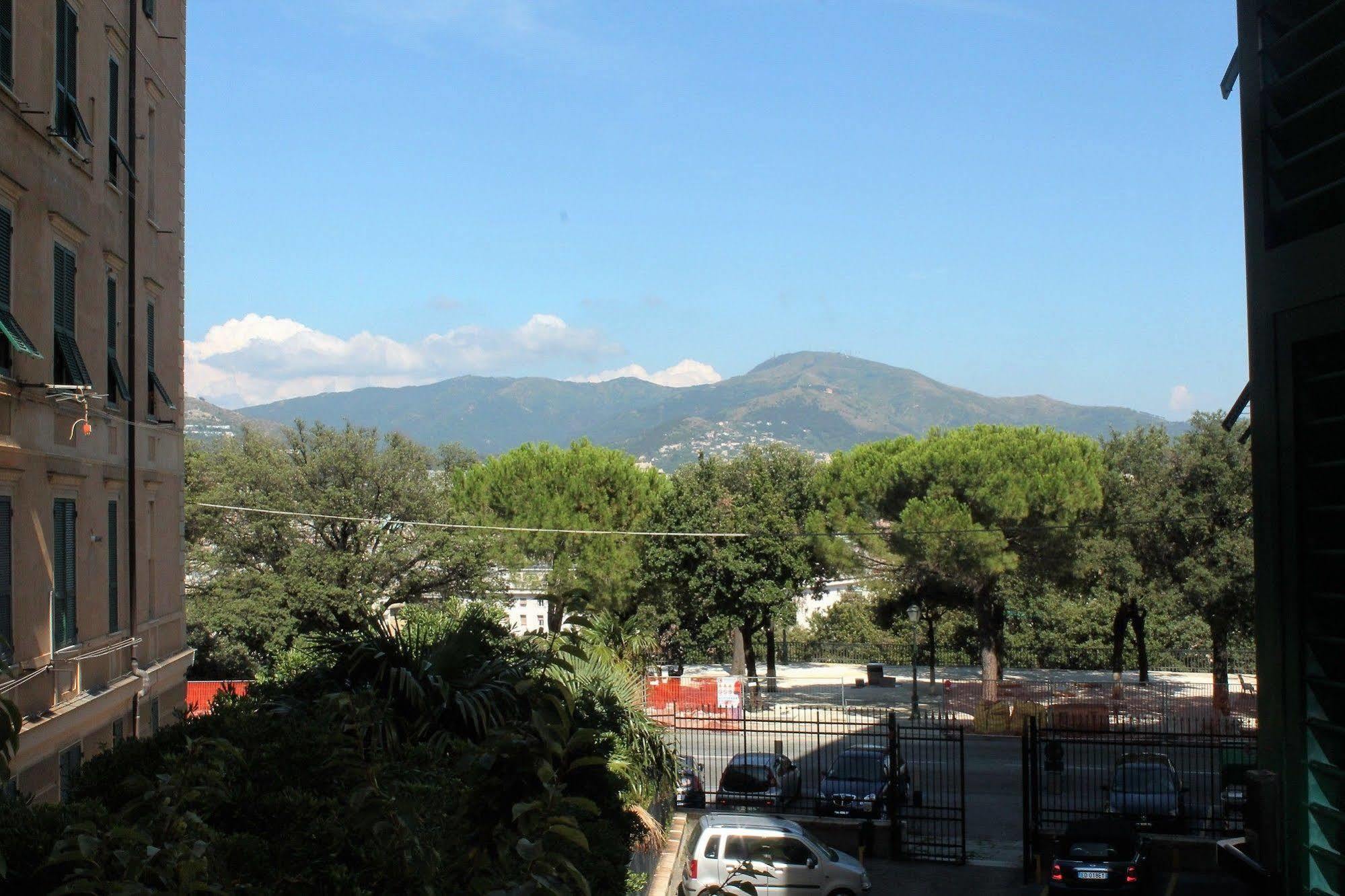 In Centro Zona Fiera,davanti Al Galliera Appartamento *